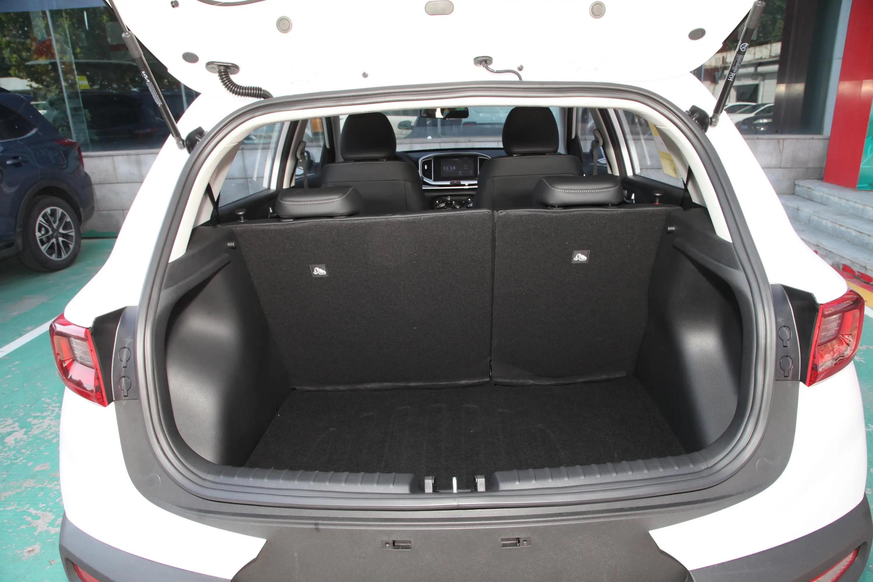 KIA KX1 (6)